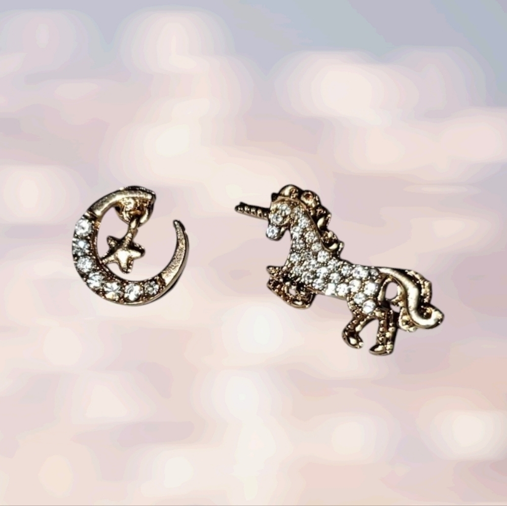 NWT Gold Tone & Crystal Unicorn Crescent Moon Star Post Pierced Earring Set Stud